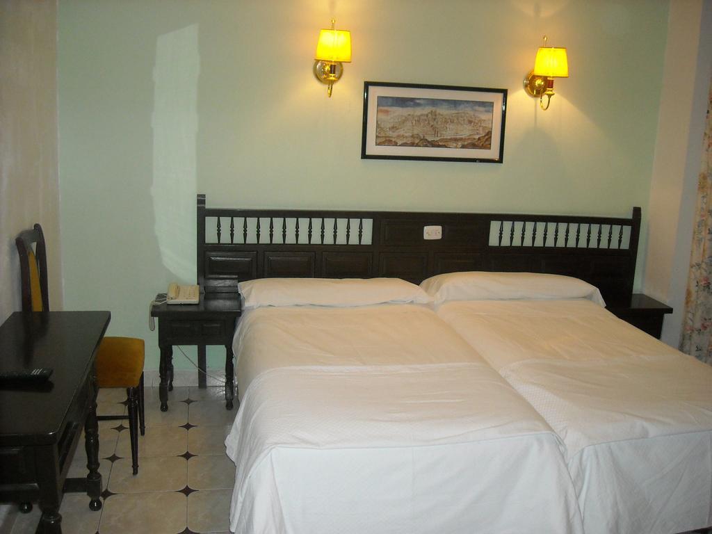 Hostal Residencia Avenida Cuenca  Luaran gambar