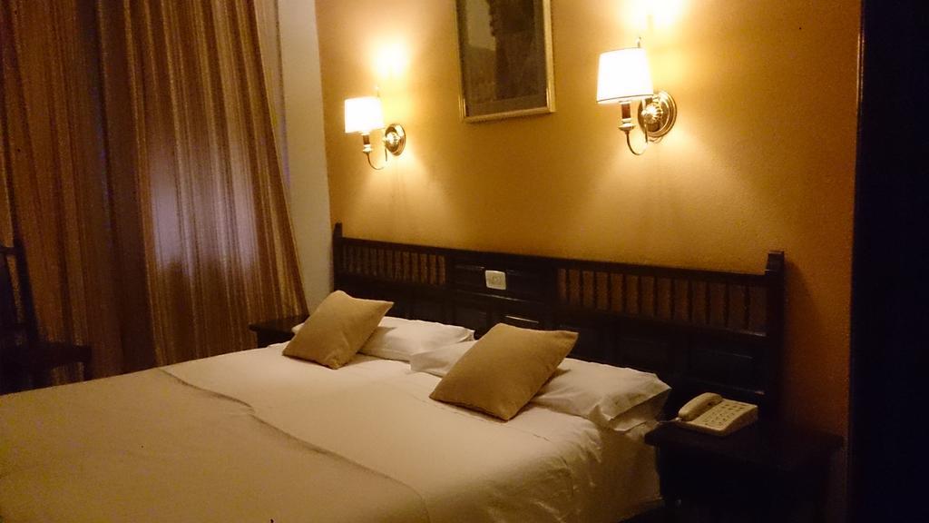 Hostal Residencia Avenida Cuenca  Luaran gambar