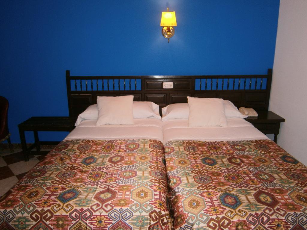 Hostal Residencia Avenida Cuenca  Luaran gambar