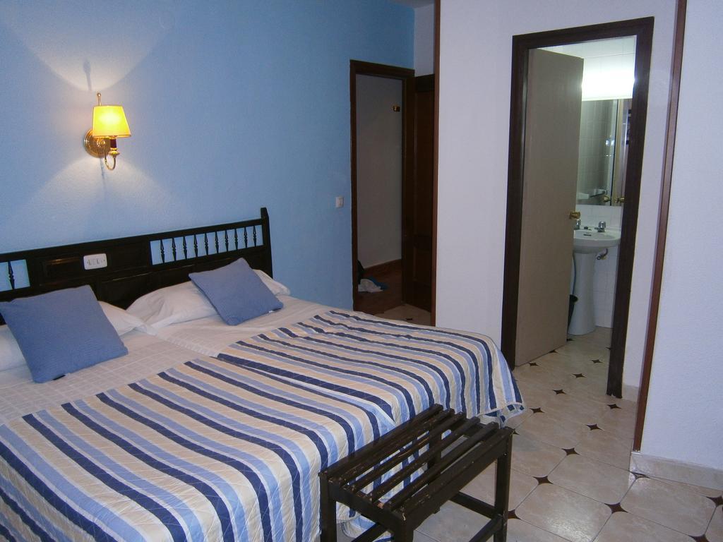 Hostal Residencia Avenida Cuenca  Luaran gambar