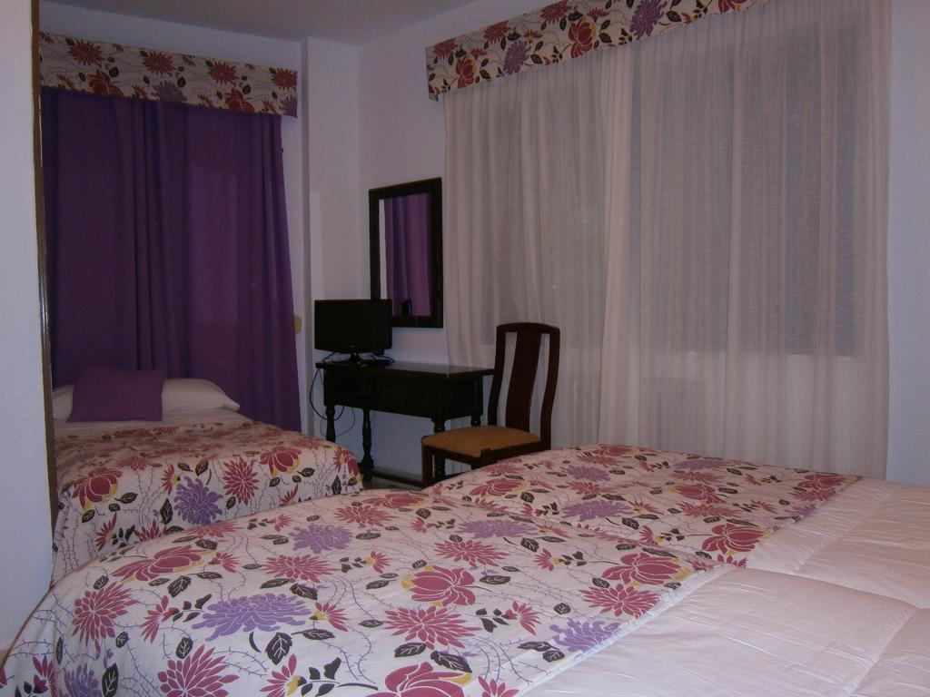 Hostal Residencia Avenida Cuenca  Luaran gambar