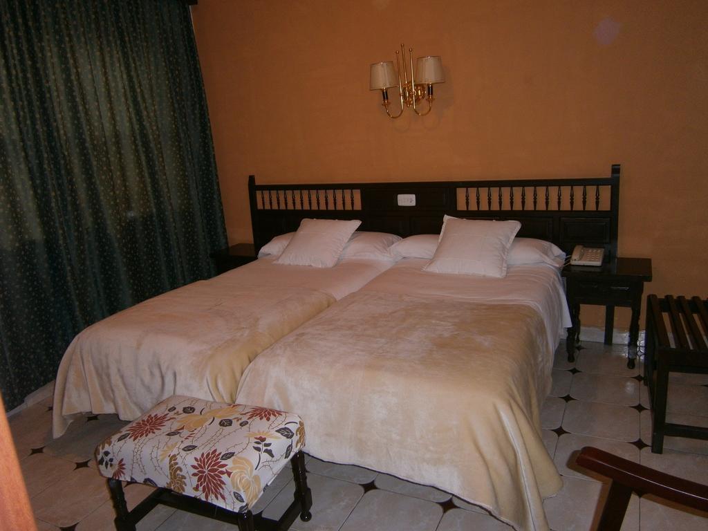 Hostal Residencia Avenida Cuenca  Luaran gambar