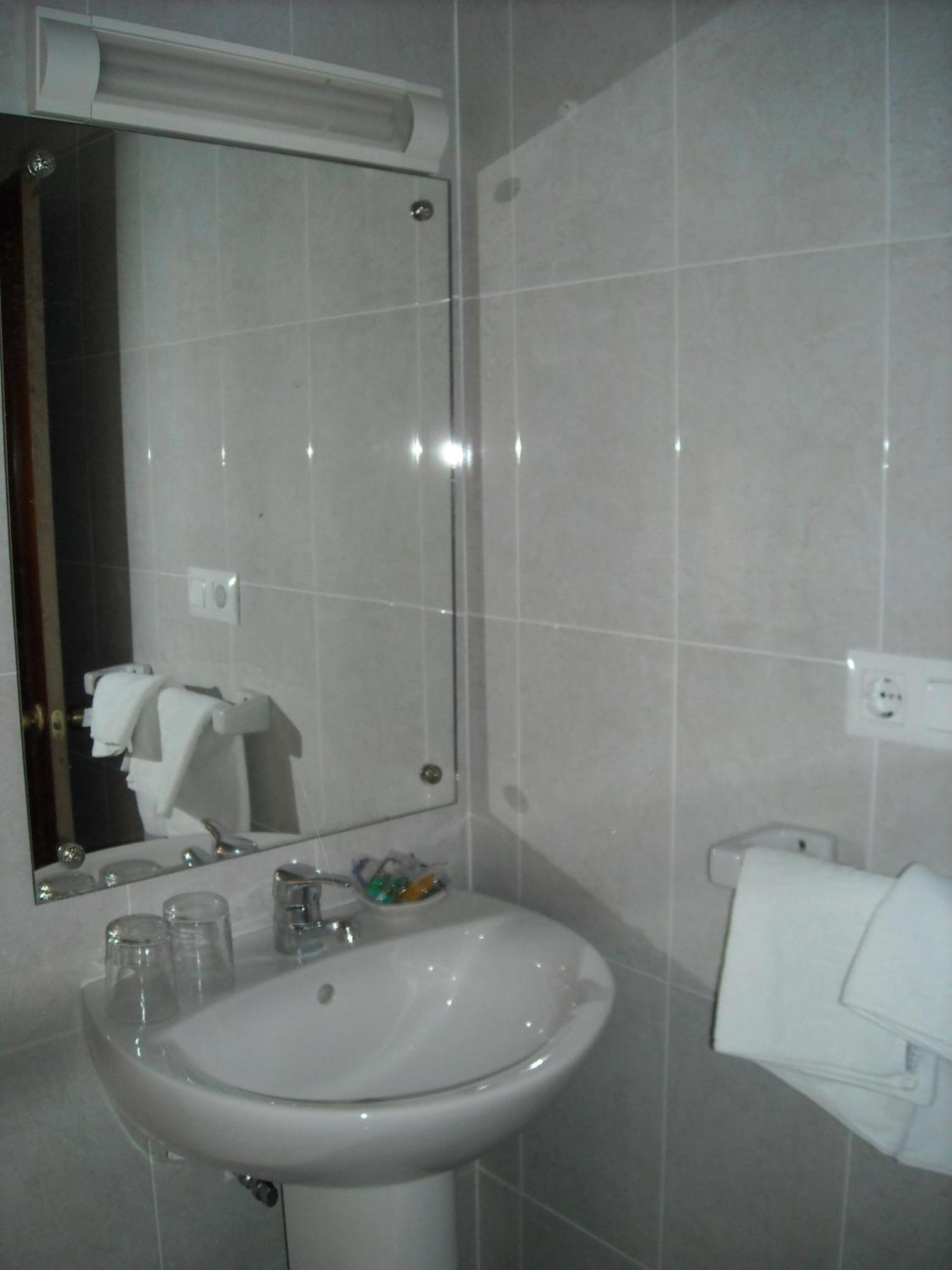 Hostal Residencia Avenida Cuenca  Luaran gambar